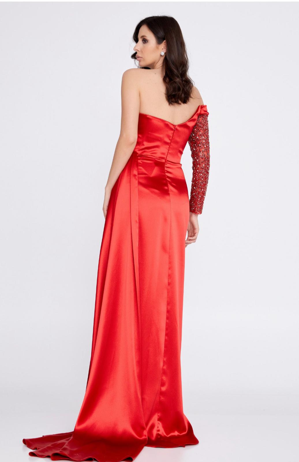 Ruby Majesty Open-Back Formal Gown