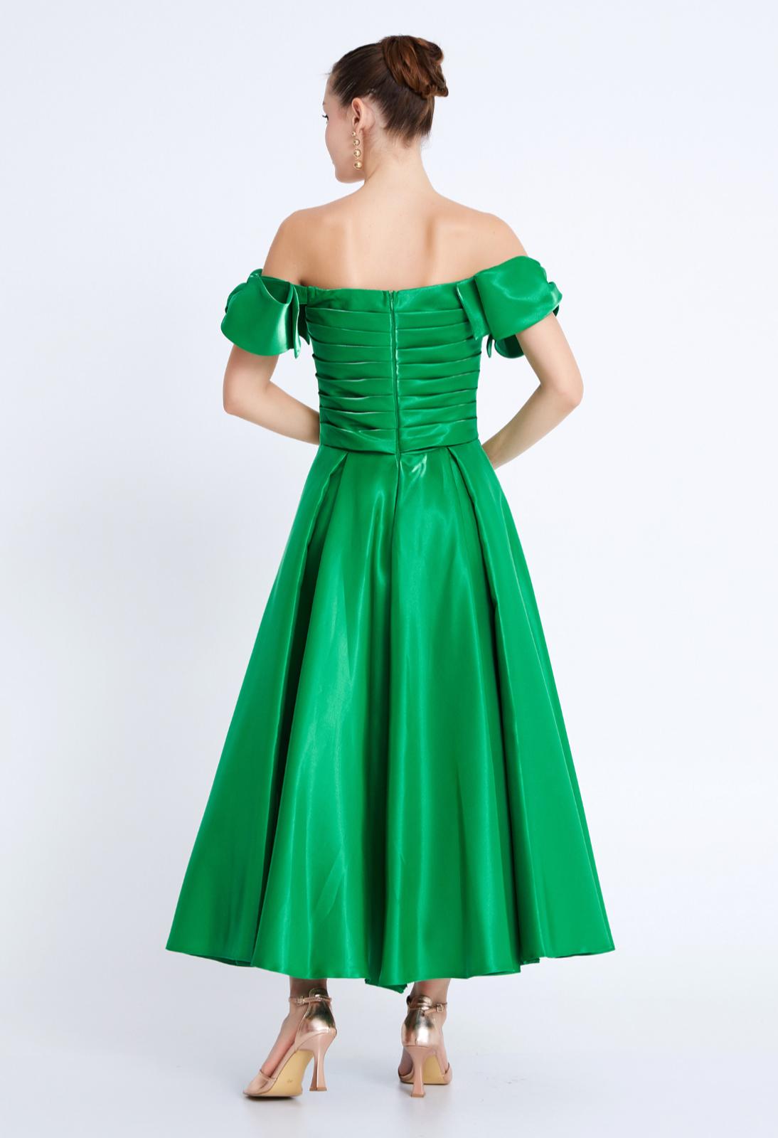 Emerald Radiance Chiffon Gala Gown