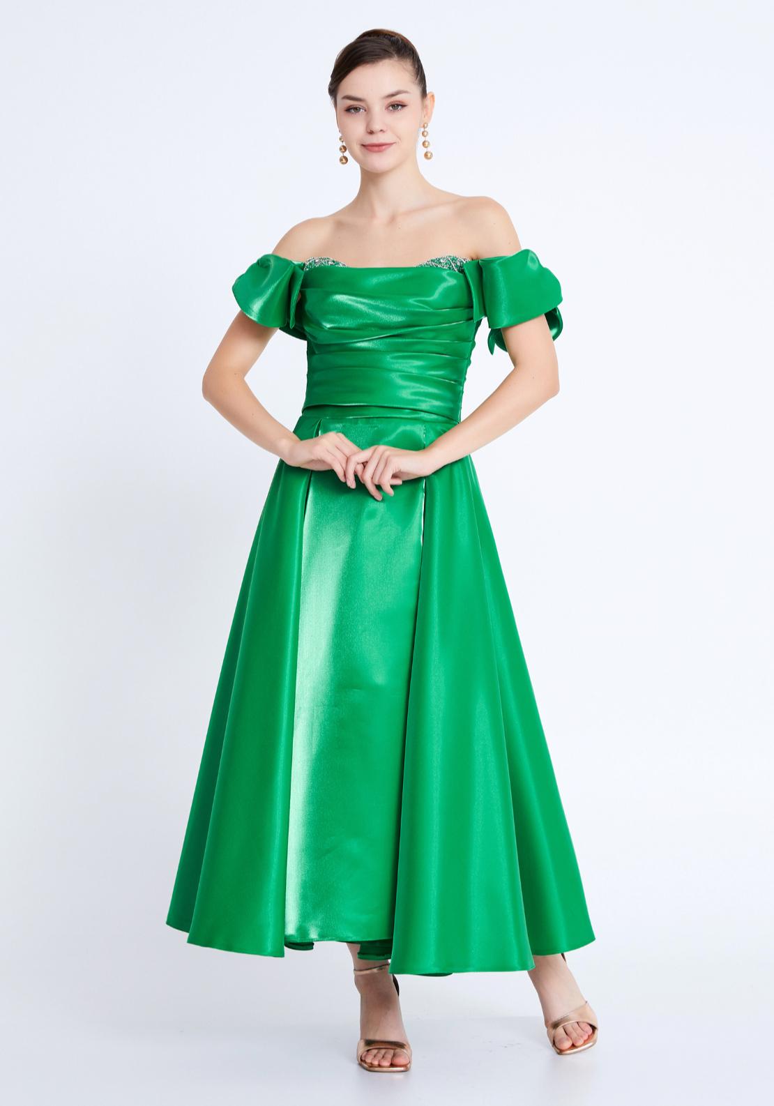 Emerald Radiance Chiffon Gala Gown