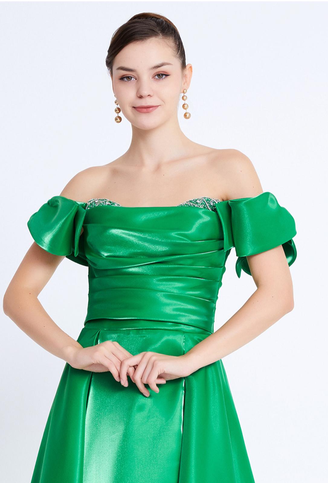 Emerald Radiance Chiffon Gala Gown